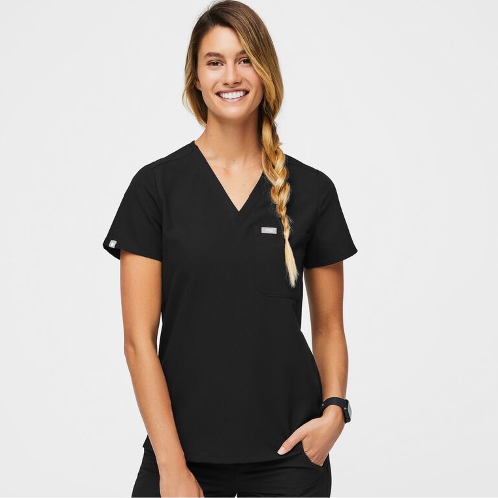 Catarina one pocket v neck Figs scrub top